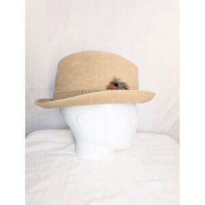 Vintage Capper & Capper Churchill Ltd Fedora Hat Mens Tan Beige Feather Detail